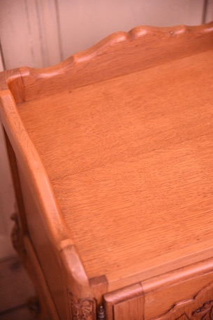 アンティーク　猫脚　ナイトテーブル　フレンチ　ベッドサイド