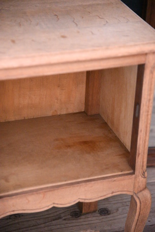 アンティーク　猫脚　ナイトテーブル　ベッドサイドテーブル　フレンチ　１