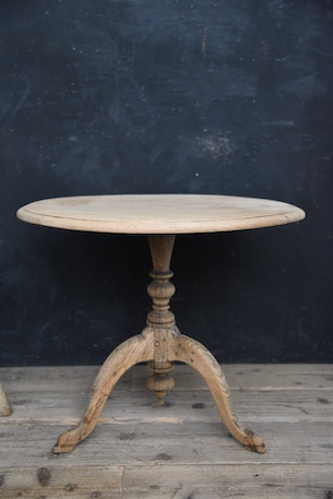 ビンテージ　ラウンドコーヒーテーブル　ラウンドセンターテーブル　剥離 雰囲気ある明るい木肌のラウンドテーブル