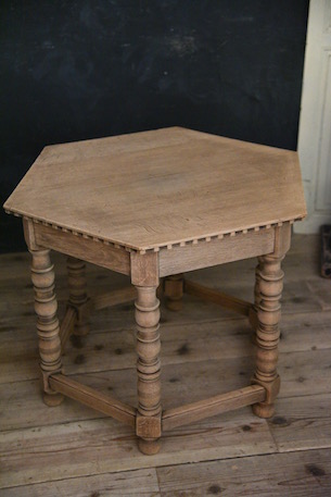 アンティーク　剥離　コーヒーテーブル　フレンチ　八角形　サイドテーブル