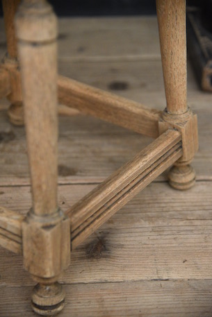 アンティーク　剥離　木製　スツール　フレンチ　ろくろ脚　花台　サイドテーブル　１