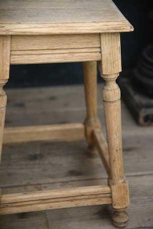 アンティーク　剥離　木製　スツール　フレンチ　ろくろ脚　花台　サイドテーブル　２