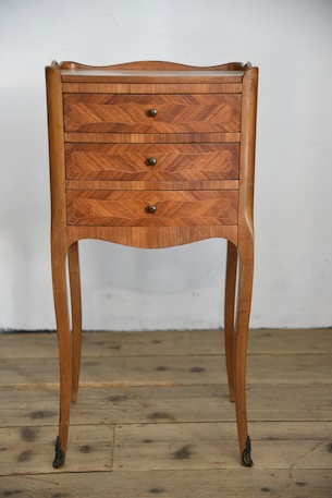 アンティーク　猫脚　ベッドサイドテーブル　ヴィンテージ　フレンチ