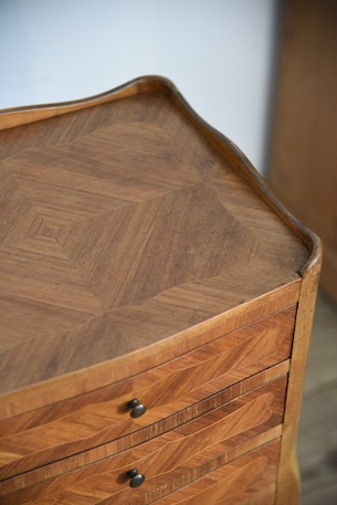 アンティーク　猫脚　ベッドサイドテーブル　ヴィンテージ　フレンチ