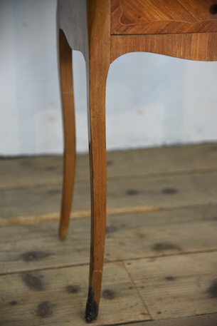 アンティーク　猫脚　ベッドサイドテーブル　ヴィンテージ　フレンチ