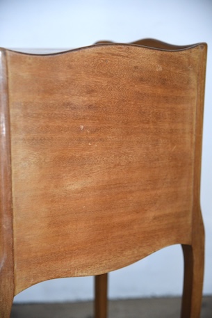 アンティーク　猫脚　ベッドサイドテーブル　ヴィンテージ　フレンチ