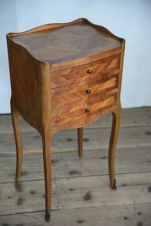 アンティーク　猫脚　ベッドサイドテーブル　ヴィンテージ　フレンチ