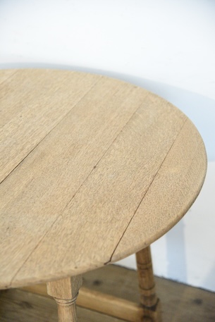 アンティーク　ヴィンテージ　ラウンドテーブル　剥離　コーヒーテーブル　フレンチ