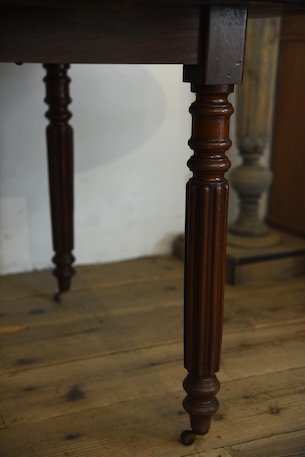 アンティーク　ドロップリーフテーブル　フレンチ　ダイニングテーブル