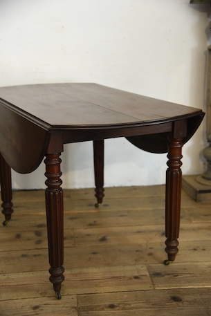 アンティーク　ドロップリーフテーブル　フレンチ　ダイニングテーブル