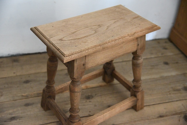 アンティーク　サイドテーブル　フレンチ　花台　スツール　剥離　ヴィンテージ