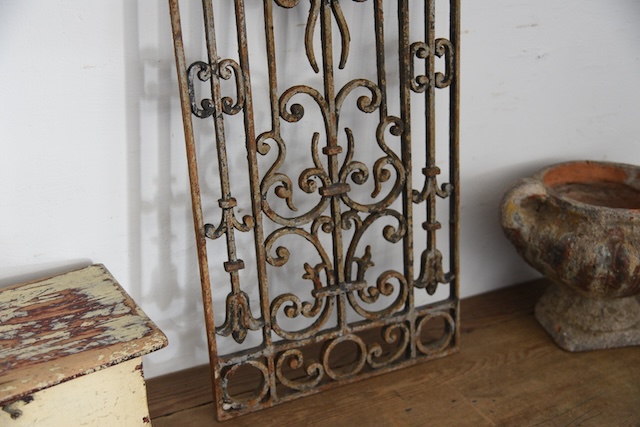 アンティーク　アイアンパネル　アイアングリル　フレンチ　ガーデニング　３
