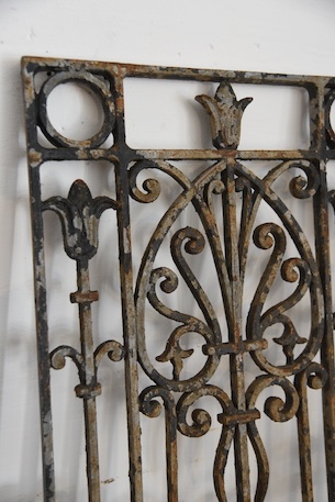 アンティーク　アイアンパネル　アイアングリル　フレンチ　ガーデニング　４