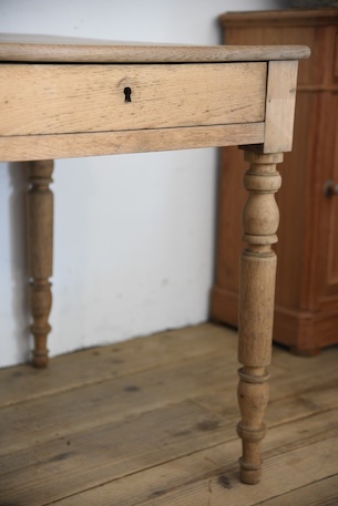 アンティーク　ドロワーテーブル　ダイニングテーブル　剥離　フレンチ　ろくろ脚