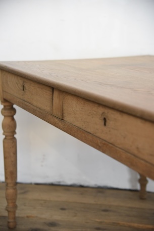 アンティーク　ドロワーテーブル　ダイニングテーブル　剥離　フレンチ　ろくろ脚