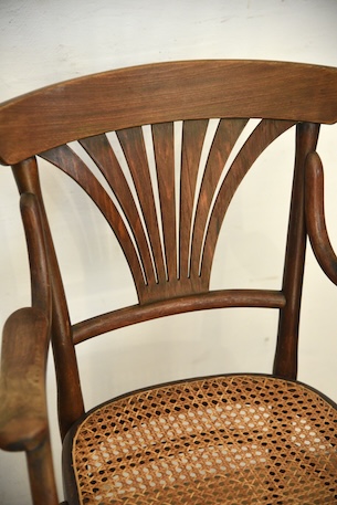 アンティーク　ベントウッドチェア　トーネット　thonet　カフェチェア　アームチェア　フレンチ