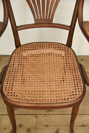 アンティーク　ベントウッドチェア　トーネット　thonet　カフェチェア　アームチェア　フレンチ
