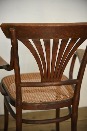 アンティーク　ベントウッドチェア　トーネット　thonet　カフェチェア　アームチェア　フレンチ