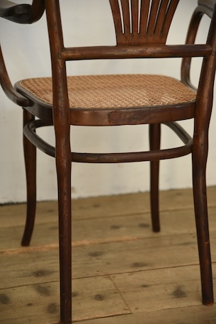 アンティーク　ベントウッドチェア　トーネット　thonet　カフェチェア　アームチェア　フレンチ