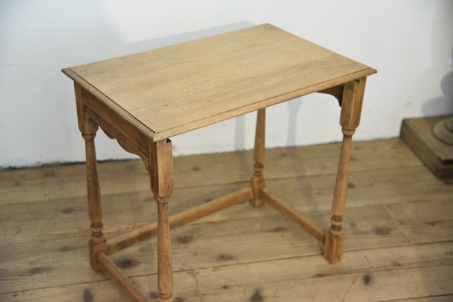 アンティーク　サイドテーブル　剥離　コーヒーテーブル　フレンチ