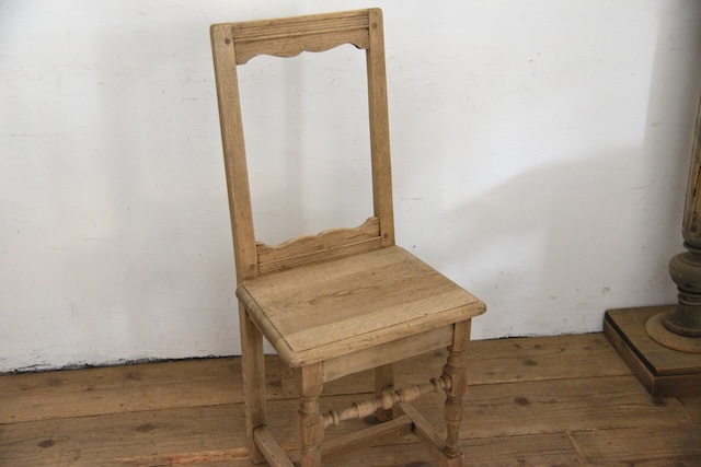 アンティーク　ロレーヌチェア　フレンチ　剥離　２