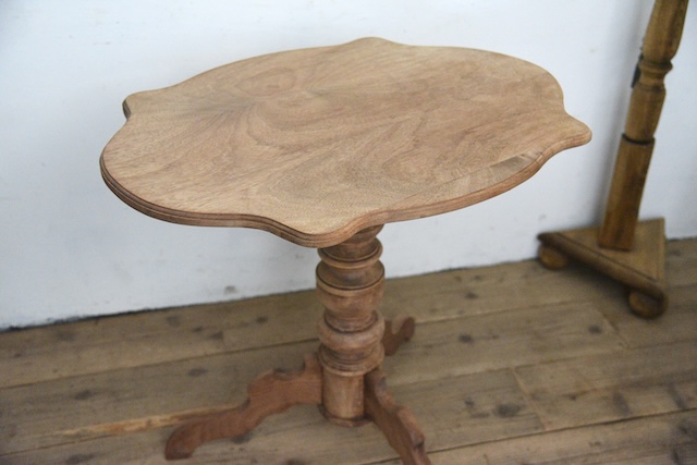 アンティーク　フレンチ　テーブル　オーバル　サイドテーブル　剥離