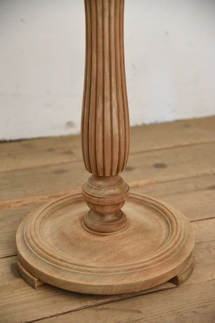 アンティーク　ラウンド　サイドテーブル　花台　フラワースタンド　剥離　フレンチ