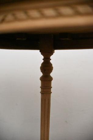 アンティーク　オーバル　テーブル　サイドテーブル　剥離　フレンチ