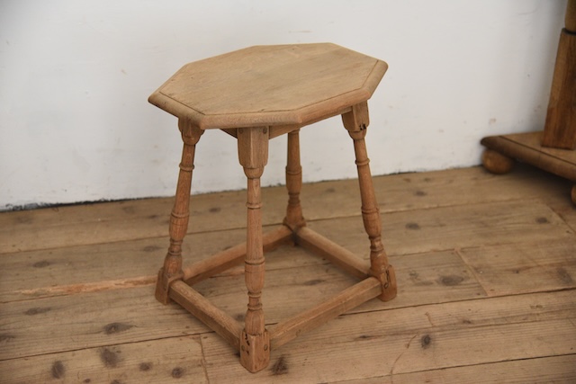 アンティーク　サイドテーブル　六角形　ベッドサイド　剥離　フレンチ