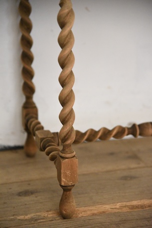 アンティーク　剥離　サイドテーブル　フレンチ　ベッドサイド