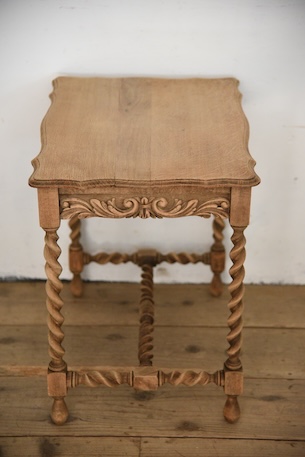 アンティーク　剥離　サイドテーブル　フレンチ　ベッドサイド