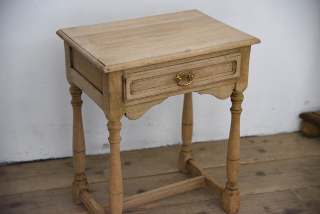 アンティーク　ドロワー　サイドテーブル　剥離　フレンチ