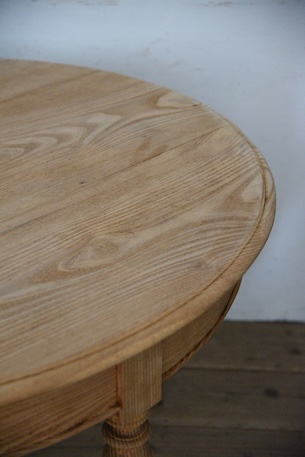 アンティーク　ラウンド　ダイニングテーブル　剥離　フレンチ