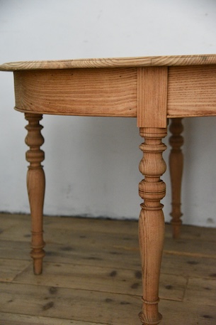 アンティーク　ラウンド　ダイニングテーブル　剥離　フレンチ