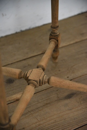 アンティーク　ラウンド　サイドテーブル　剥離　１