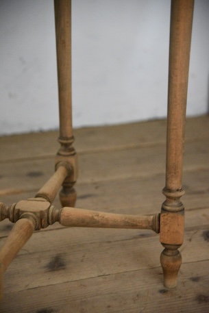 アンティーク　ラウンド　サイドテーブル　剥離　１