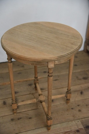 アンティーク　ラウンド　サイドテーブル　剥離　１