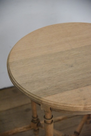 アンティーク　ラウンド　サイドテーブル　剥離　２