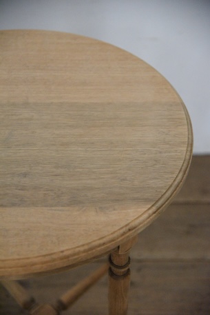 アンティーク　ラウンド　サイドテーブル　剥離　２