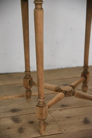 アンティーク　ラウンド　サイドテーブル　剥離　２