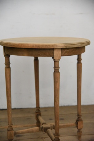 アンティーク　ラウンド　サイドテーブル　剥離　２