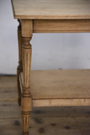 アンティーク　サイドテーブル　飾り台　フレンチ　剥離　１