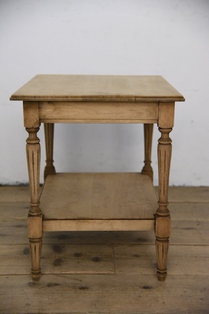 アンティーク　サイドテーブル　飾り台　フレンチ　剥離　１