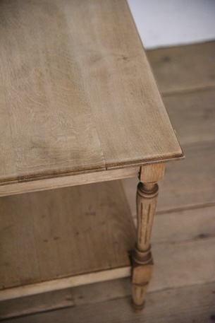 アンティーク　サイドテーブル　飾り台　フレンチ　剥離　１