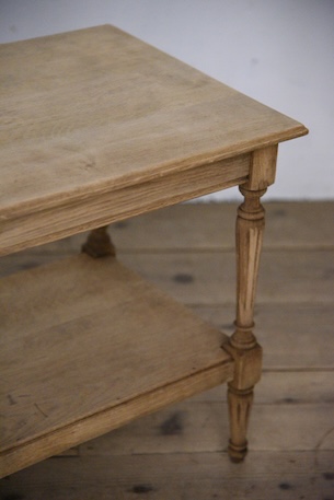 アンティーク　サイドテーブル　飾り台　フレンチ　剥離　１