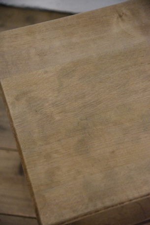 アンティーク　サイドテーブル　飾り台　フレンチ　剥離　１