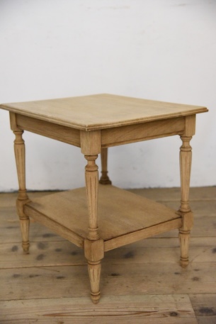 アンティーク　サイドテーブル　飾り台　フレンチ　剥離　２