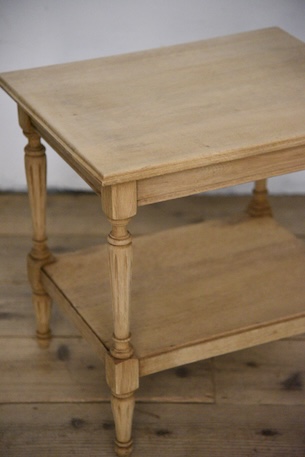 アンティーク　サイドテーブル　飾り台　フレンチ　剥離　２