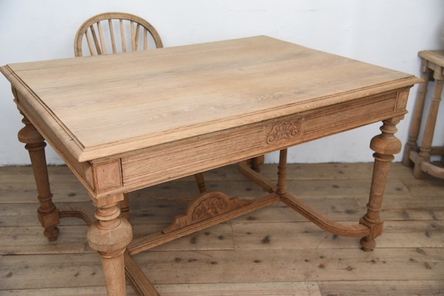 アンティーク　フレンチ　ダイニングテーブル　剥離　ディスプレイ