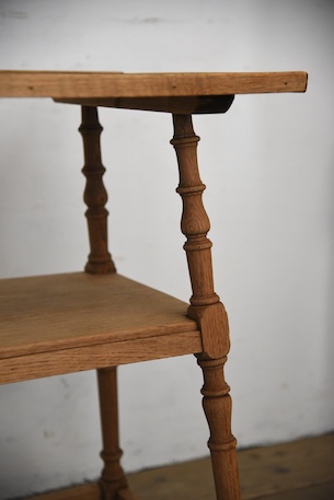 アンティーク　サイドテーブル　剥離　飾り台　ディスプレイ台　フレンチ